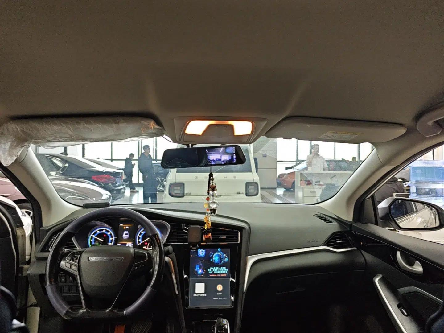 Venucia D60EV 2022 Standard Range T3 — миниатюра 21