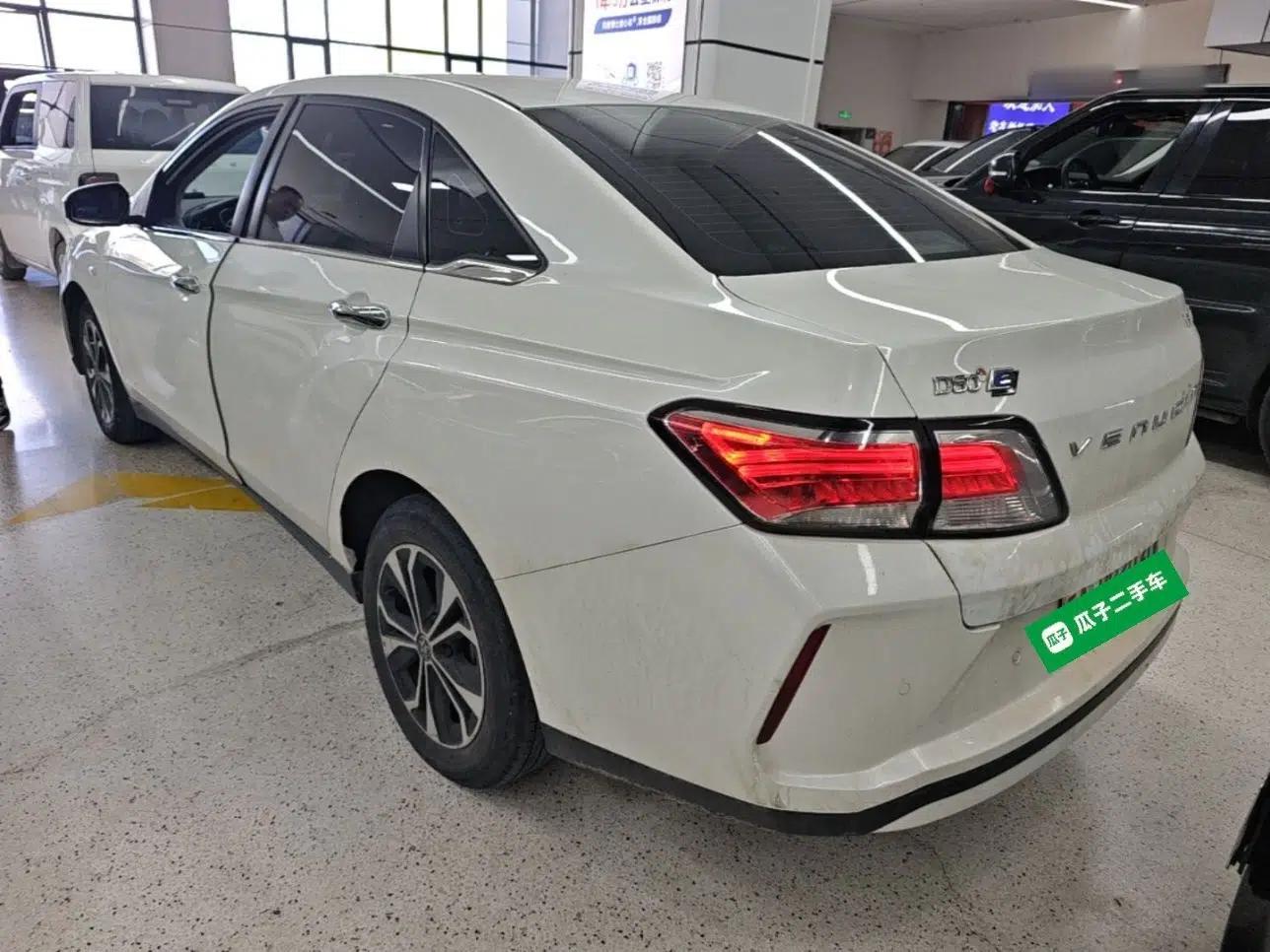Venucia D60EV 2022 Standard Range T3 — миниатюра 4