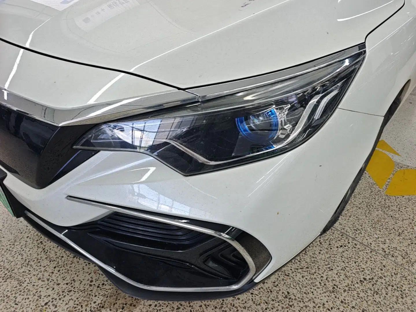 Venucia D60EV 2022 Standard Range T3 — миниатюра 9