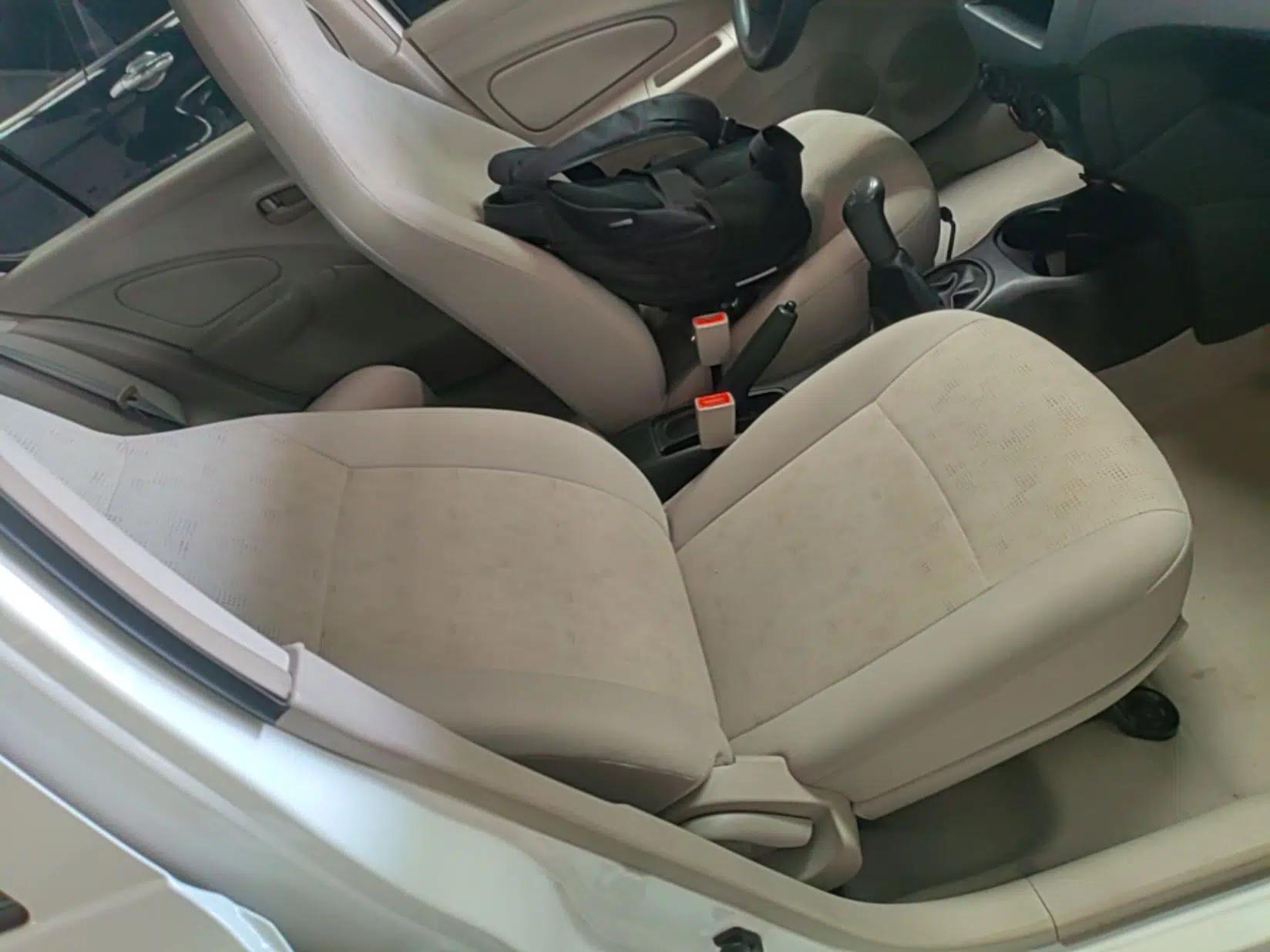 Venucia R30 2014 1.2L Manual Comfort Edition — миниатюра 10