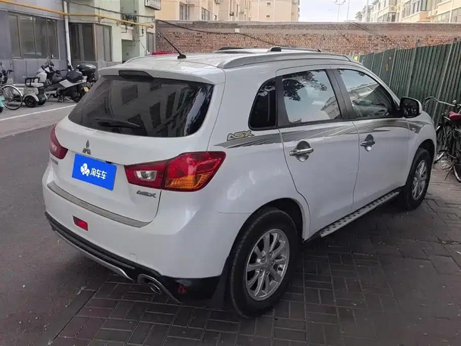 2013 ASX 2.0L CVT 2WD Elite Edition — миниатюра 3