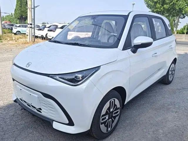 Chery QQ Domi 2025 Model 305km Comfort Edition