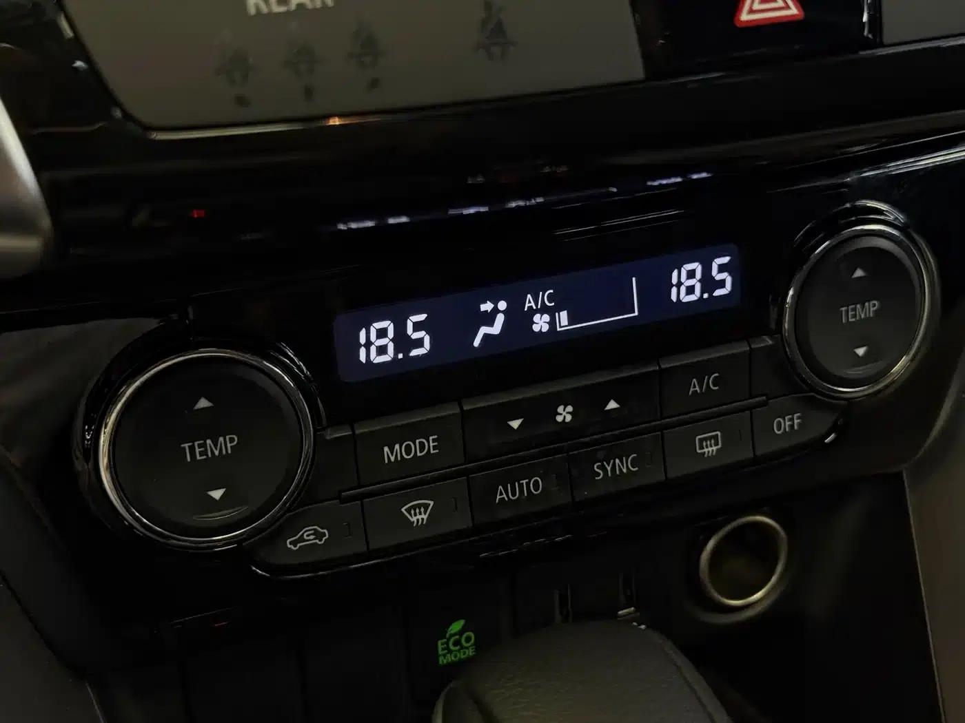 Eclipse Cross 2018 1.5T CVT 4WD True Self Edition — миниатюра 11