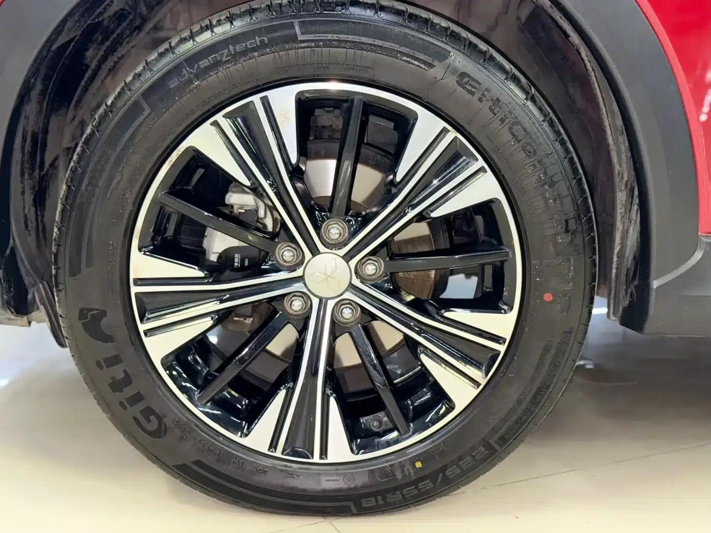 Eclipse Cross 2018 1.5T CVT 4WD True Self Edition — миниатюра 22