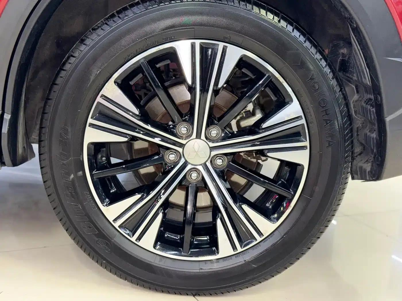 Eclipse Cross 2018 1.5T CVT 4WD True Self Edition — миниатюра 23
