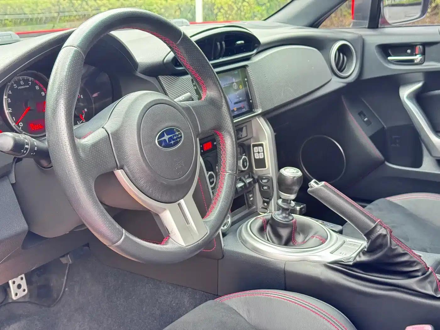 Subaru BRZ 2015 2.0i Manual — миниатюра 11