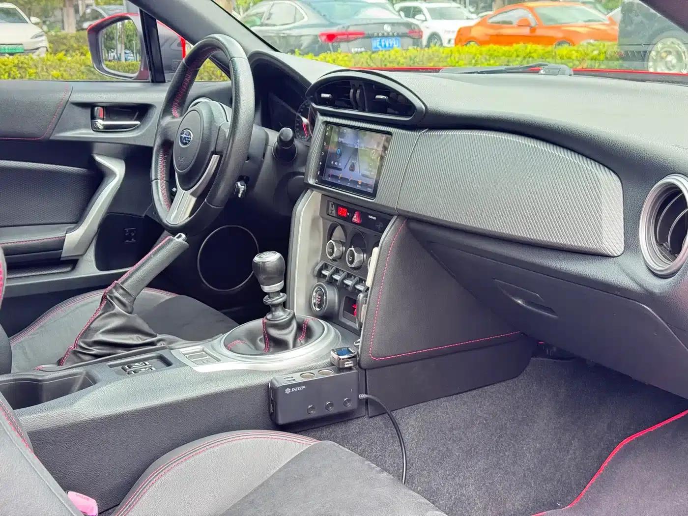Subaru BRZ 2015 2.0i Manual — миниатюра 10
