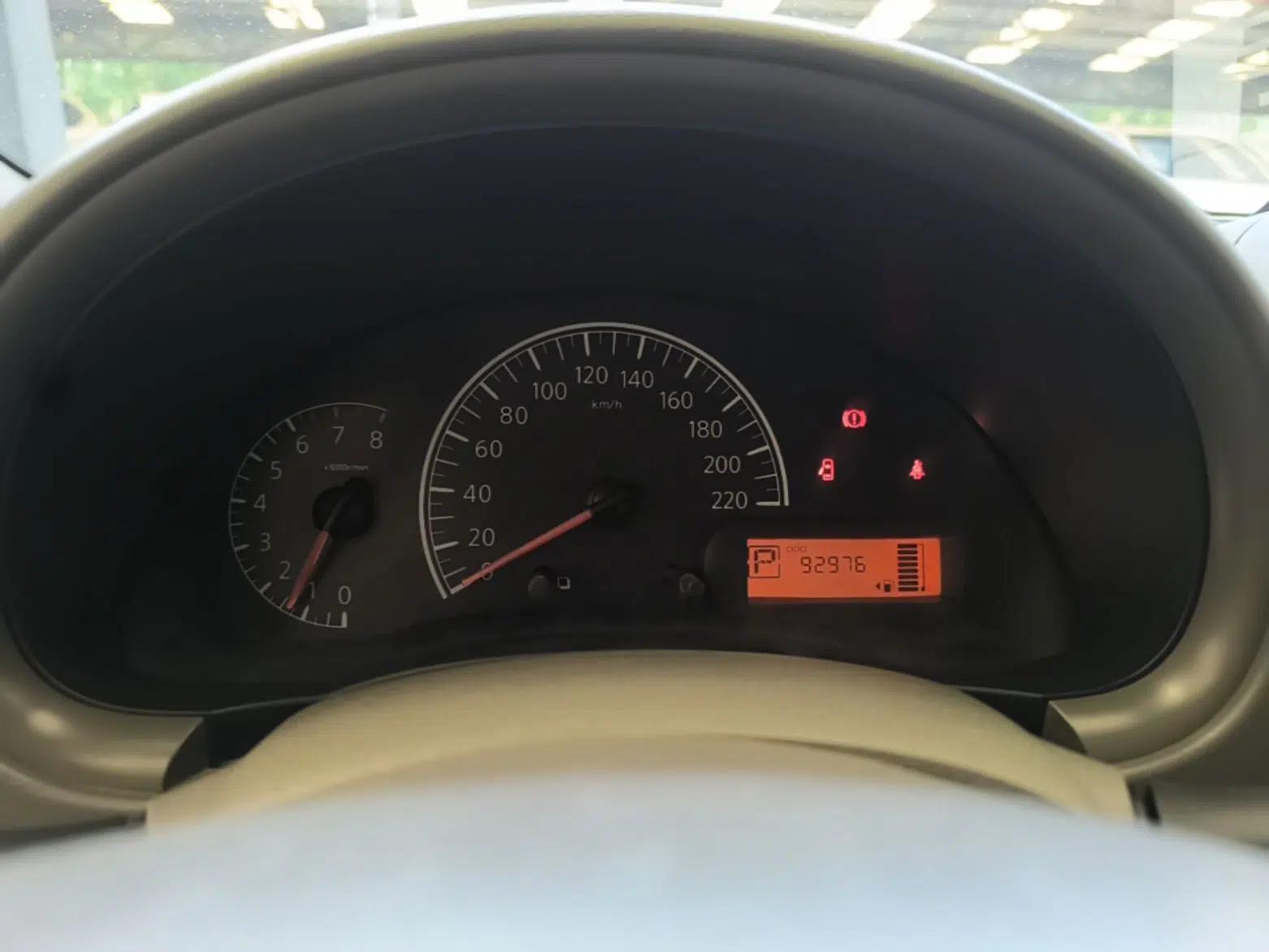 Nissan Sunny 2015 1.5XE CVT Comfort Edition — миниатюра 15