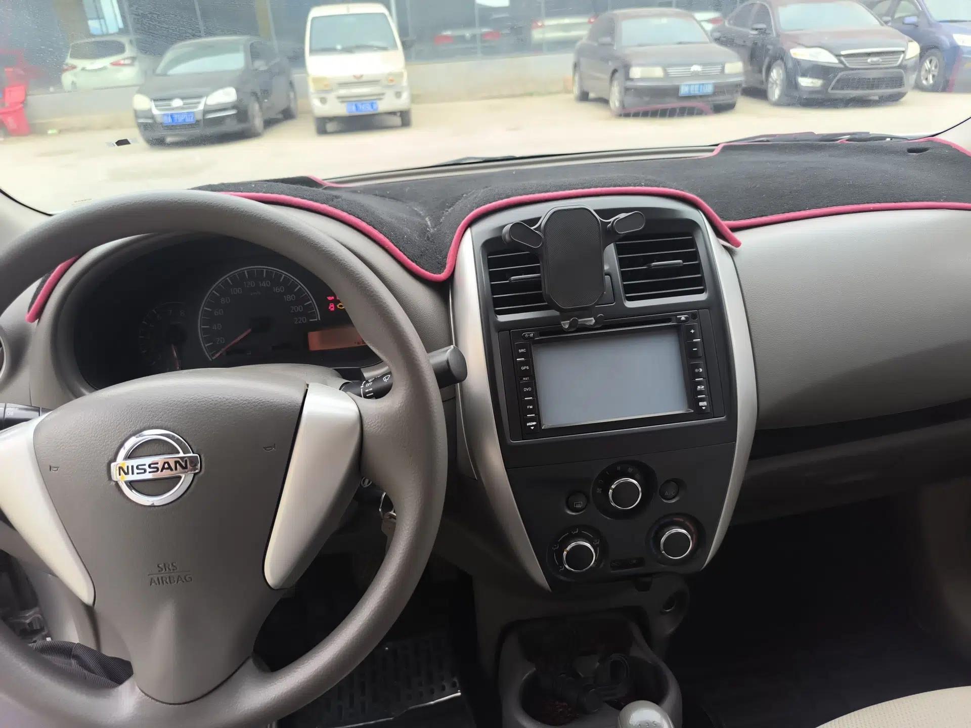 Nissan Sunny 2015 1.5XE Manual Comfort Edition — миниатюра 13