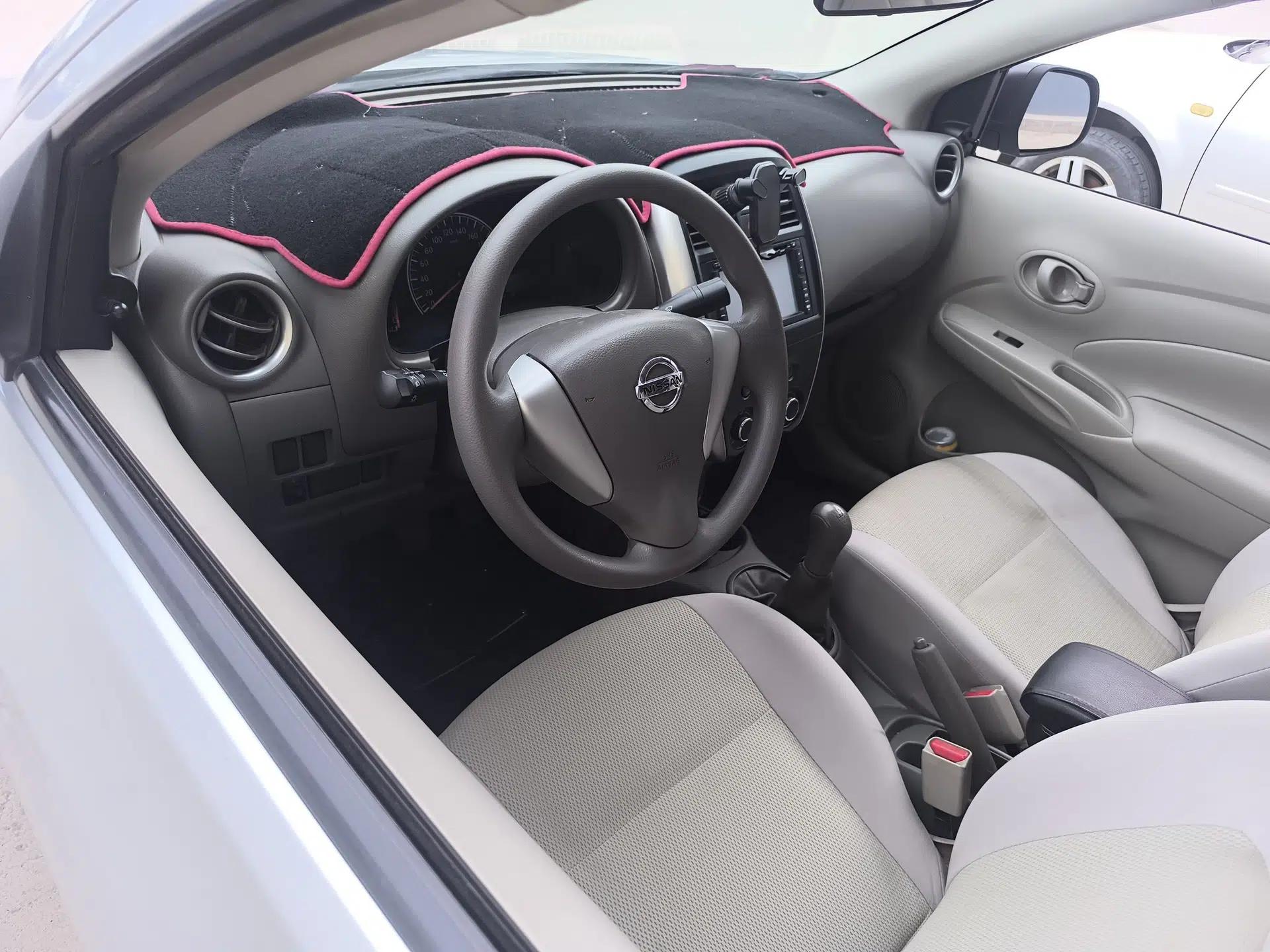 Nissan Sunny 2015 1.5XE Manual Comfort Edition — миниатюра 9