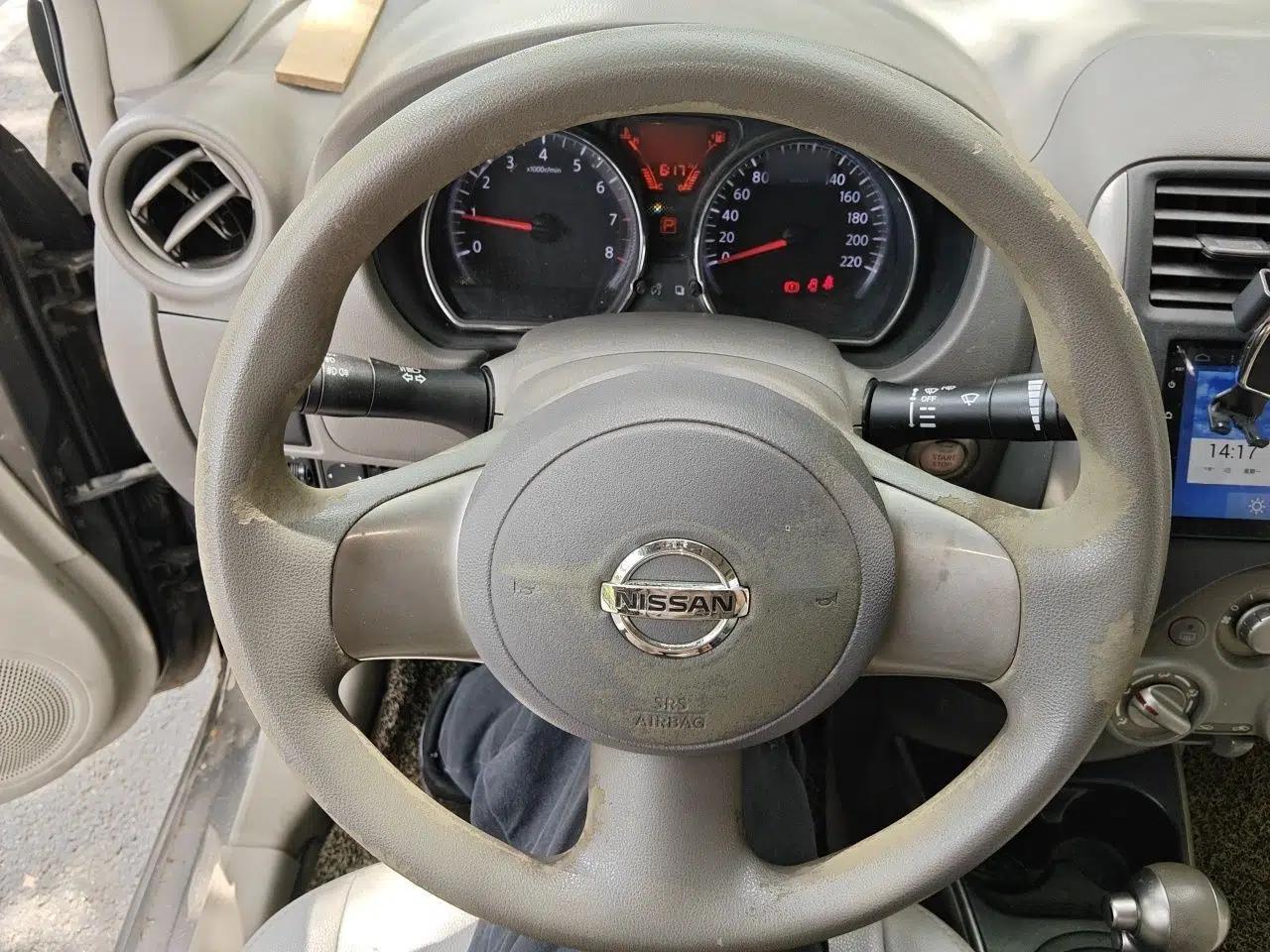 Nissan Sunny 2011 1.5XL CVT Luxury Edition — миниатюра 11