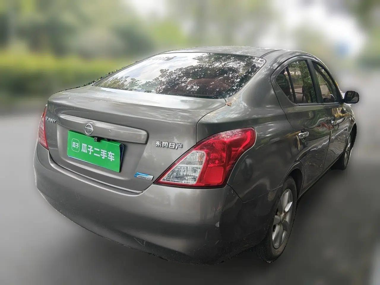 Nissan Sunny 2011 1.5XL CVT Luxury Edition — миниатюра 6