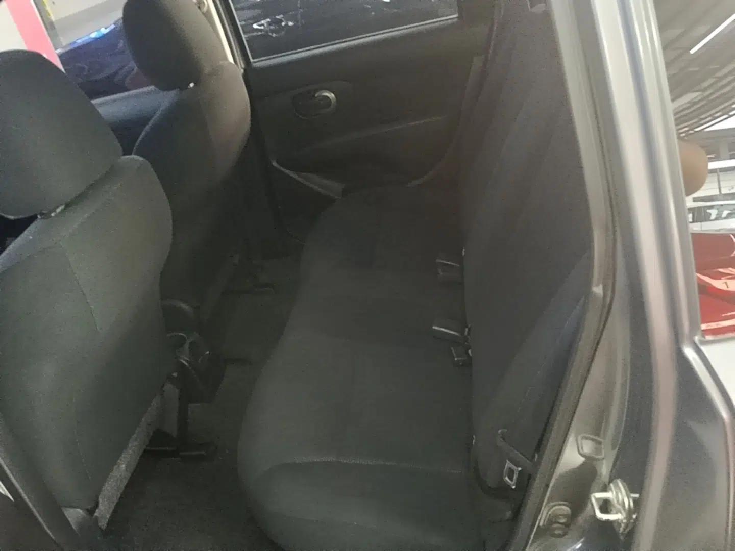 Nissan Livina 2015 1.6XE Manual Comfort Edition — миниатюра 19