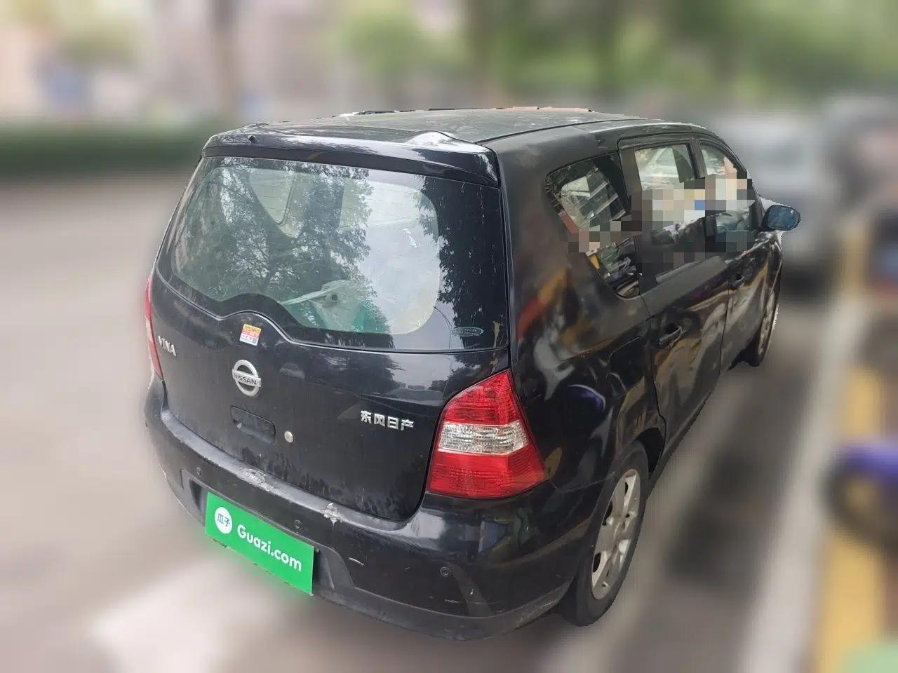 Nissan Livina 2007 1.6L Manual Supercharged Model — миниатюра 6