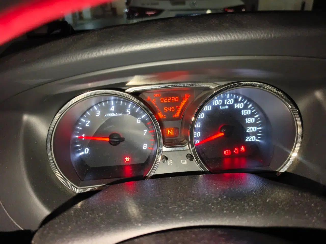 Nissan Livina 2013 JINRUI 1.6XV CVT Luxury Edition — миниатюра 13