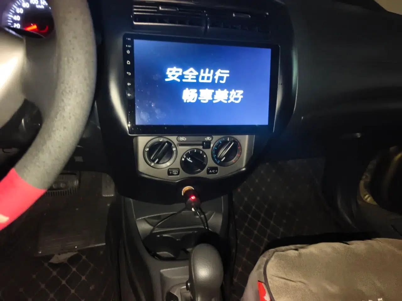 Nissan Livina 2013 JINRUI 1.6XV CVT Luxury Edition — миниатюра 14