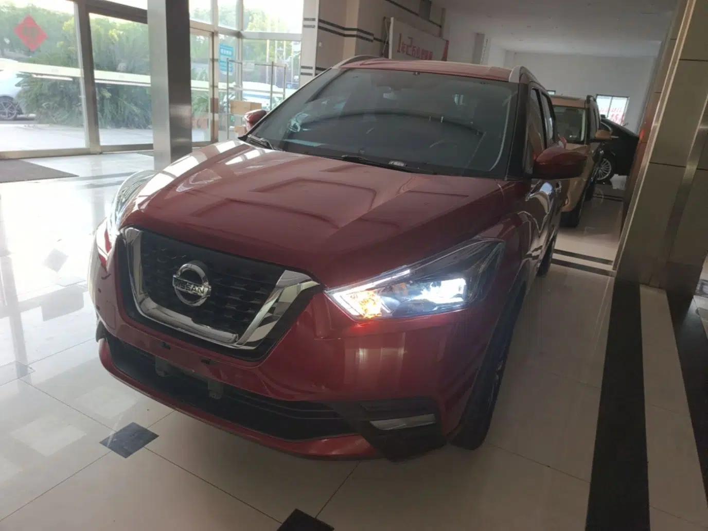 Nissan Kicks 2021 1.5L XV CVT Smart Connect Luxury Edition — миниатюра 1
