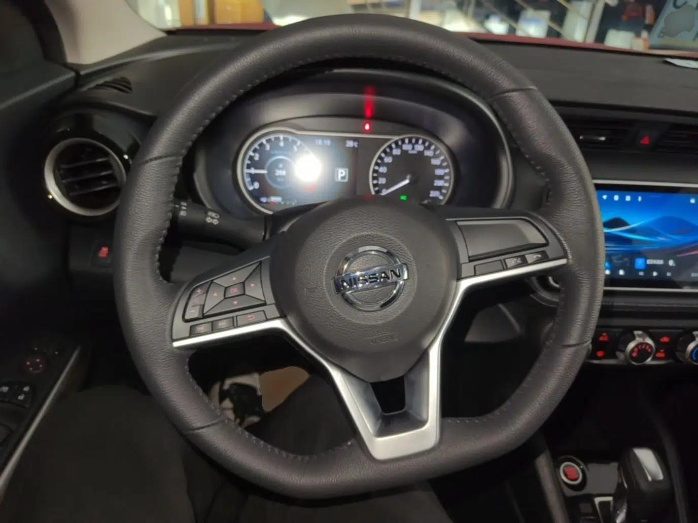 Nissan Kicks 2021 1.5L XV CVT Smart Connect Luxury Edition — миниатюра 13