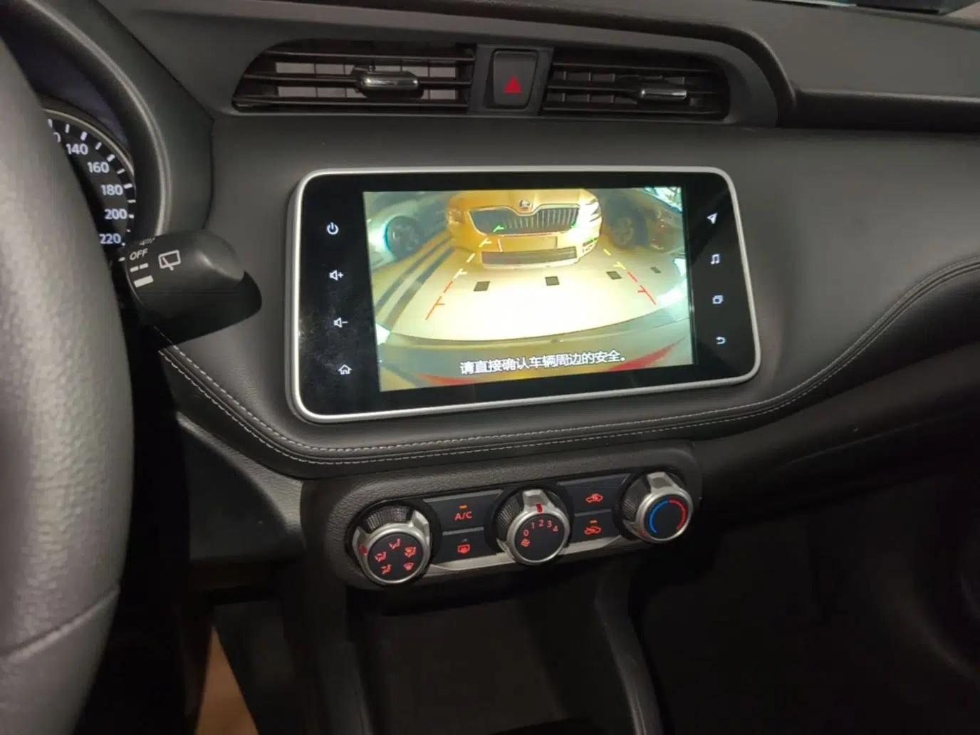 Nissan Kicks 2021 1.5L XV CVT Smart Connect Luxury Edition — миниатюра 15