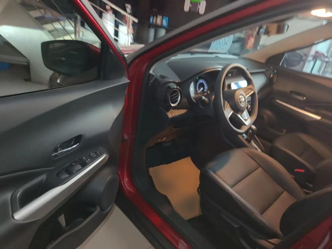 Nissan Kicks 2021 1.5L XV CVT Smart Connect Luxury Edition — миниатюра 18