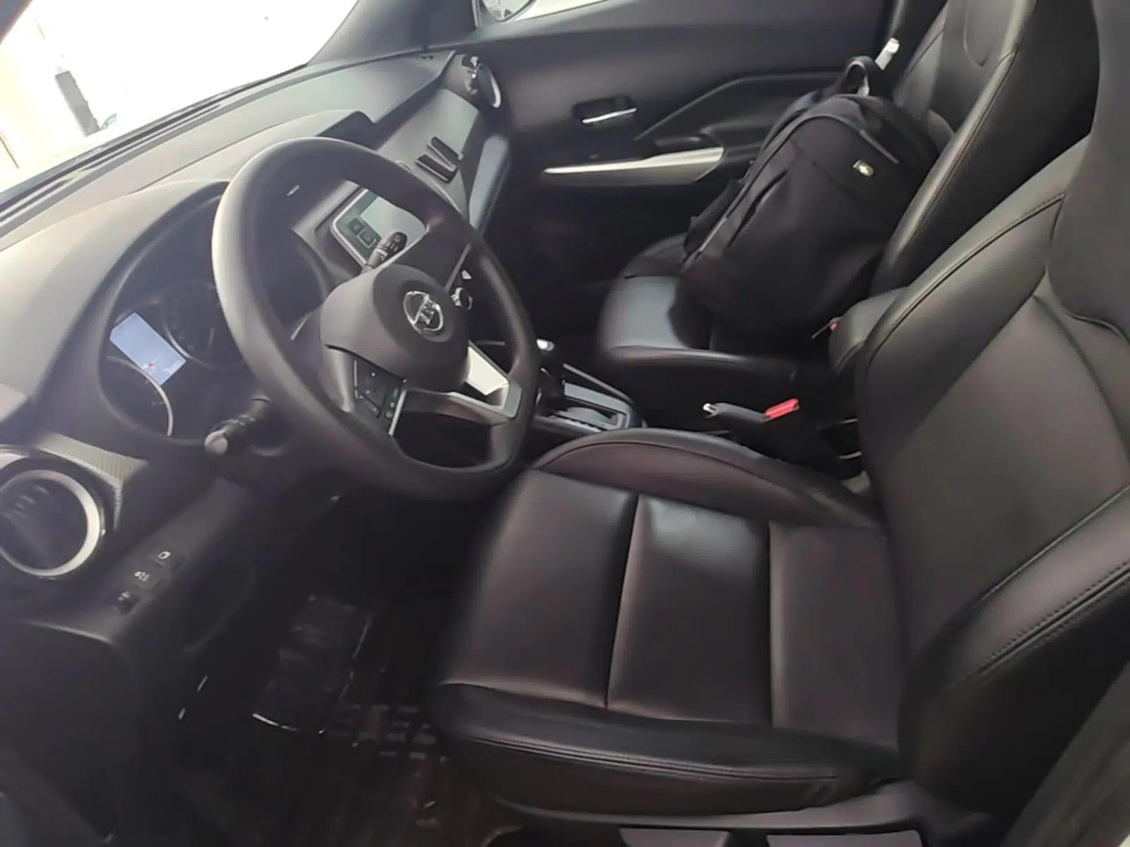 Nissan Kicks 2017 1.5L CVT Cool Enjoy Edition — миниатюра 18