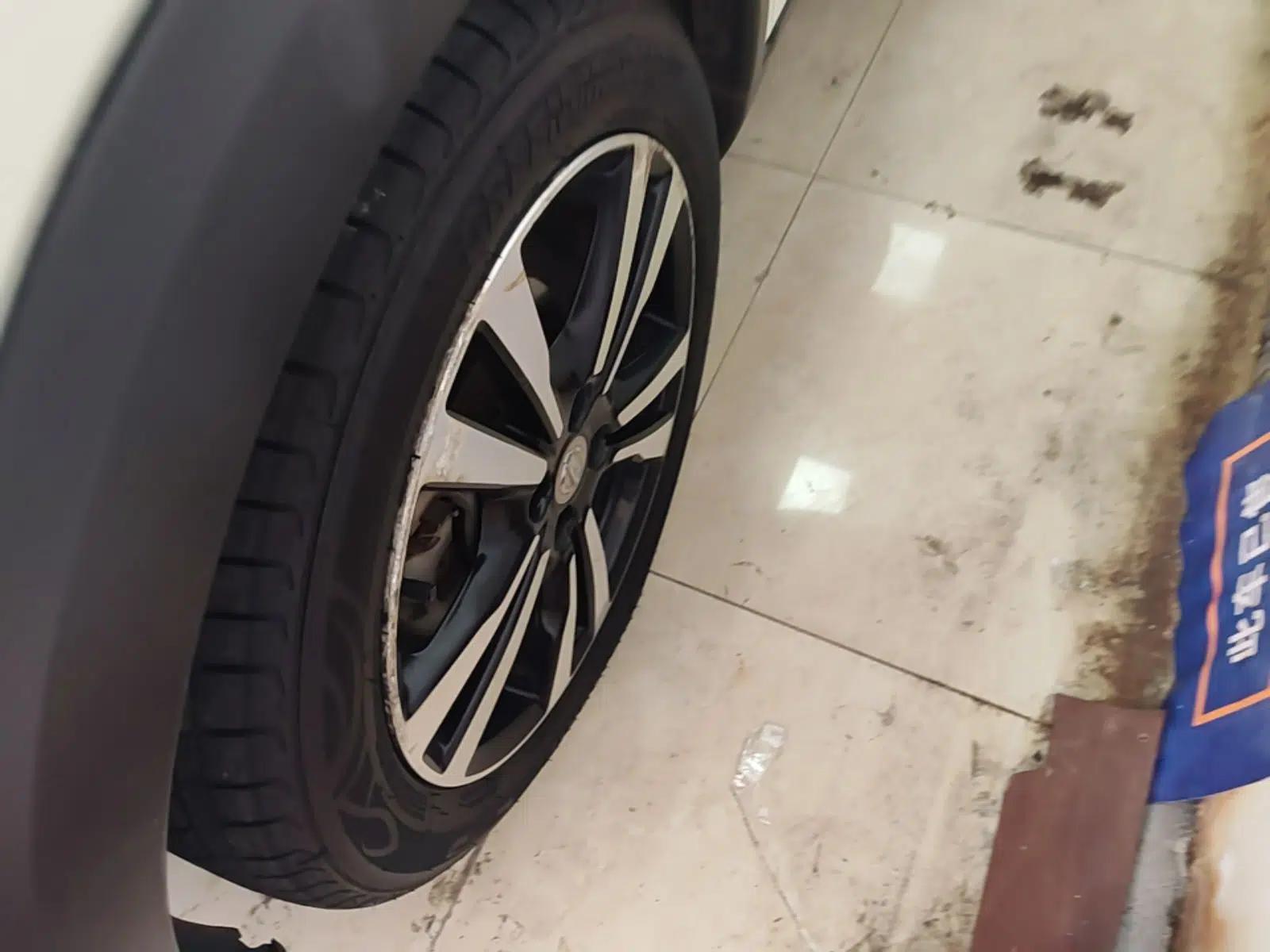 Nissan Kicks 2017 1.5L CVT Cool Enjoy Edition — миниатюра 8