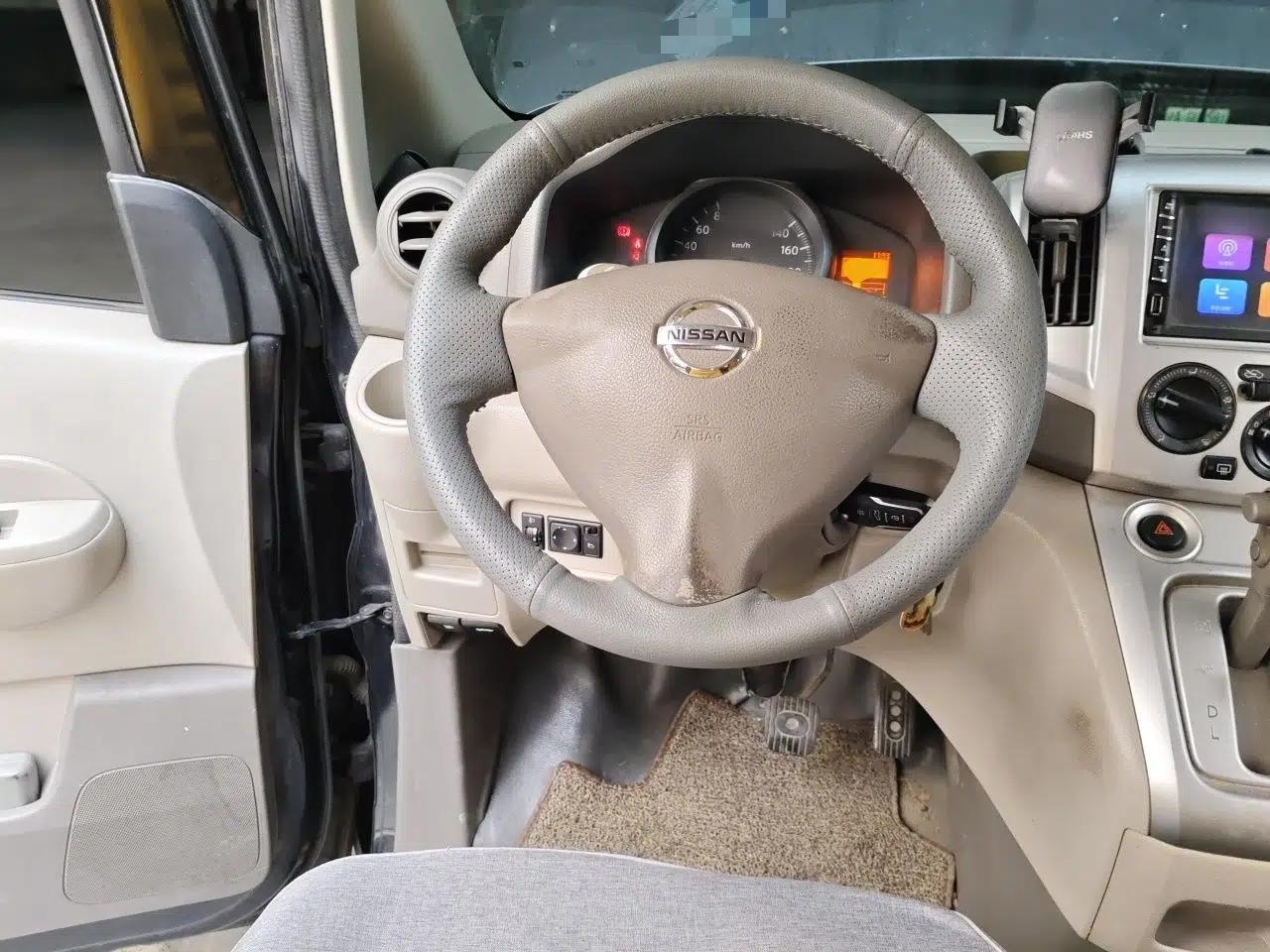 Nissan NV200 2018 1.6L CVT Luxury Model — миниатюра 11