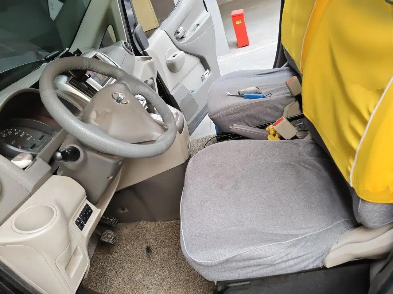 Nissan NV200 2018 1.6L CVT Luxury Model — миниатюра 16