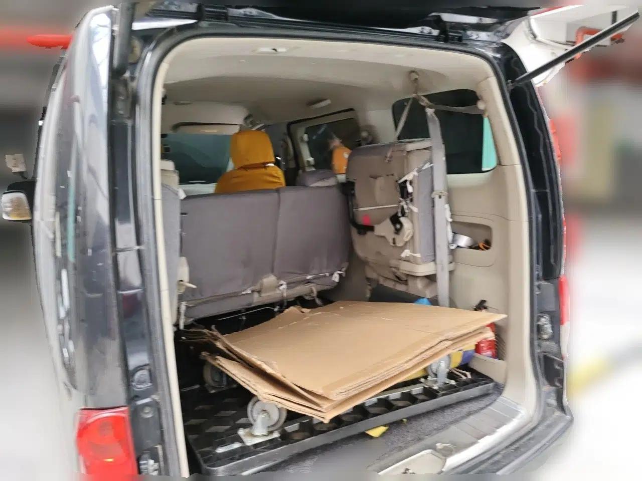 Nissan NV200 2018 1.6L CVT Luxury Model — миниатюра 20