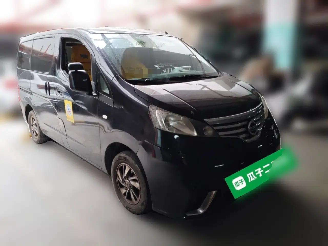 Nissan NV200 2018 1.6L CVT Luxury Model — миниатюра 3