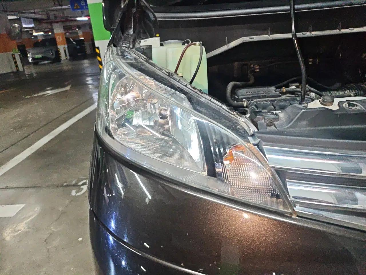 Nissan NV200 2018 1.6L CVT Luxury Model — миниатюра 7