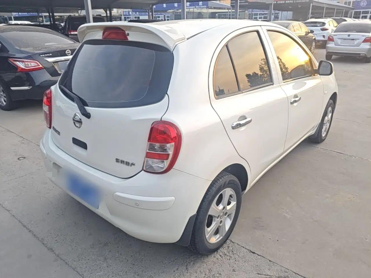 Nissan March 2010 1.5L Manual E-Xuan Edition — миниатюра 6