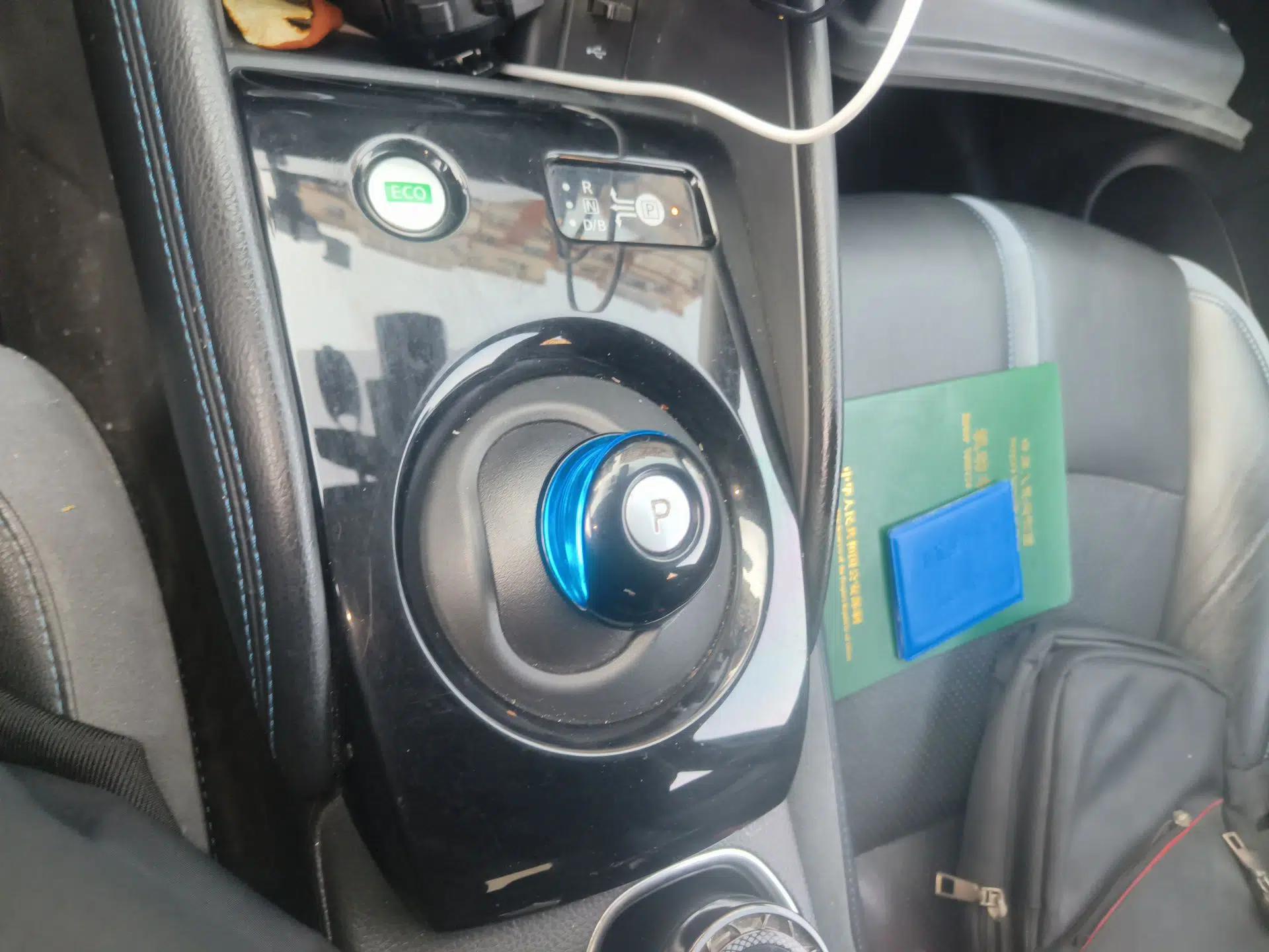 Nissan Sylphy EV 2018 ZhiZun Edition — миниатюра 13