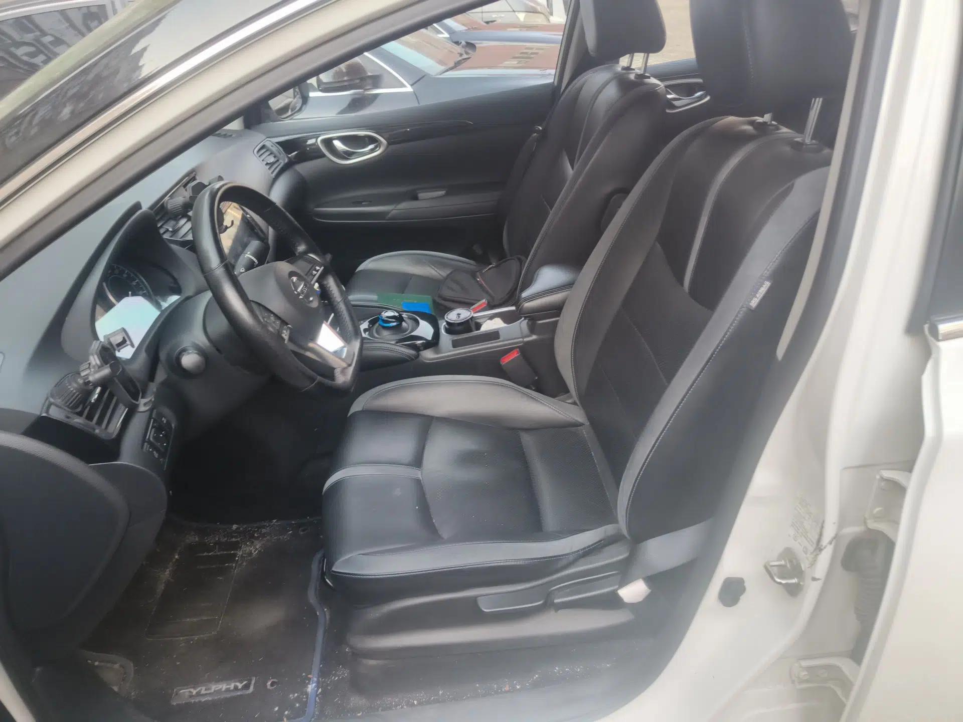 Nissan Sylphy EV 2018 ZhiZun Edition — миниатюра 14