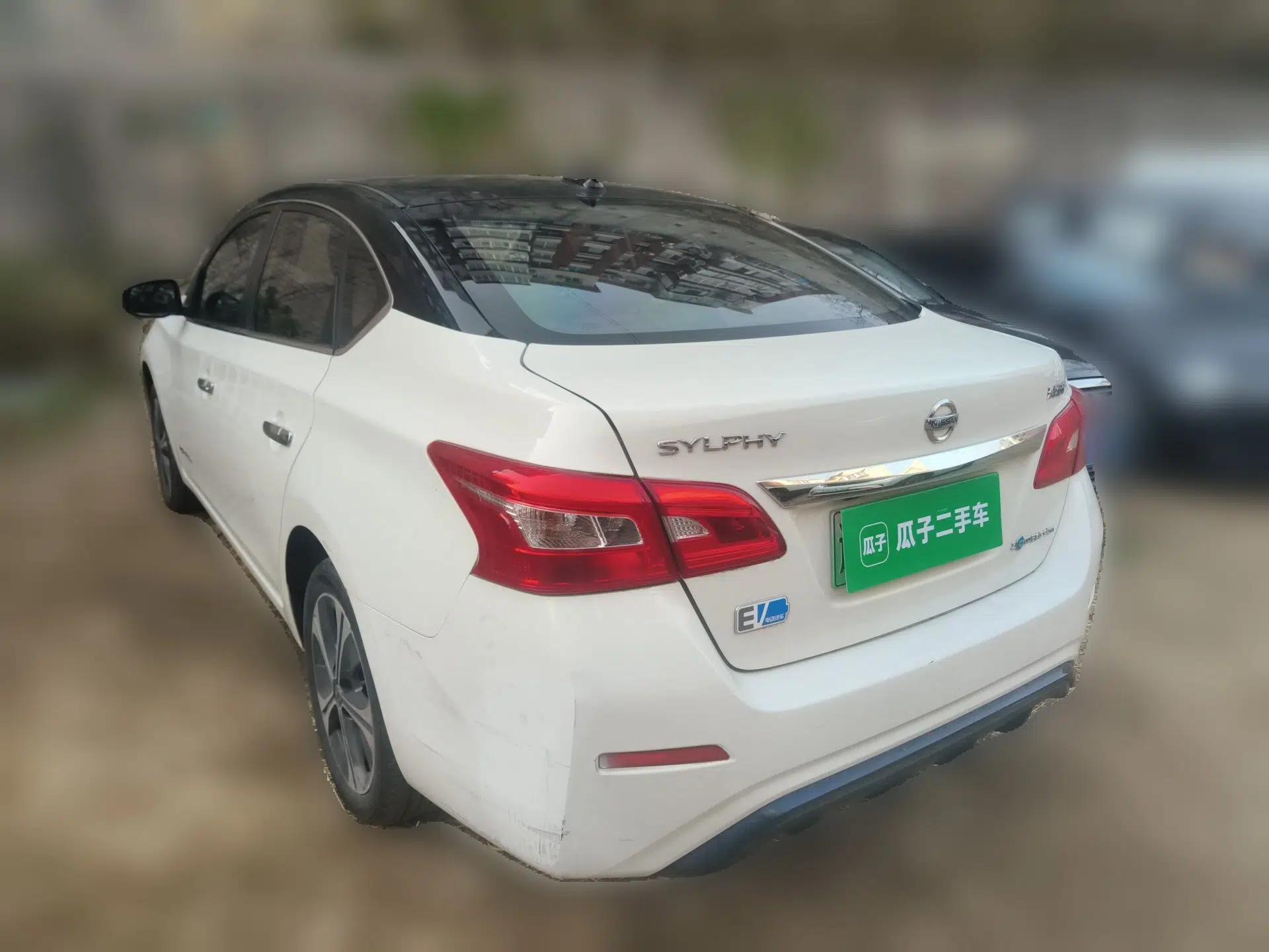 Nissan Sylphy EV 2018 ZhiZun Edition — миниатюра 4