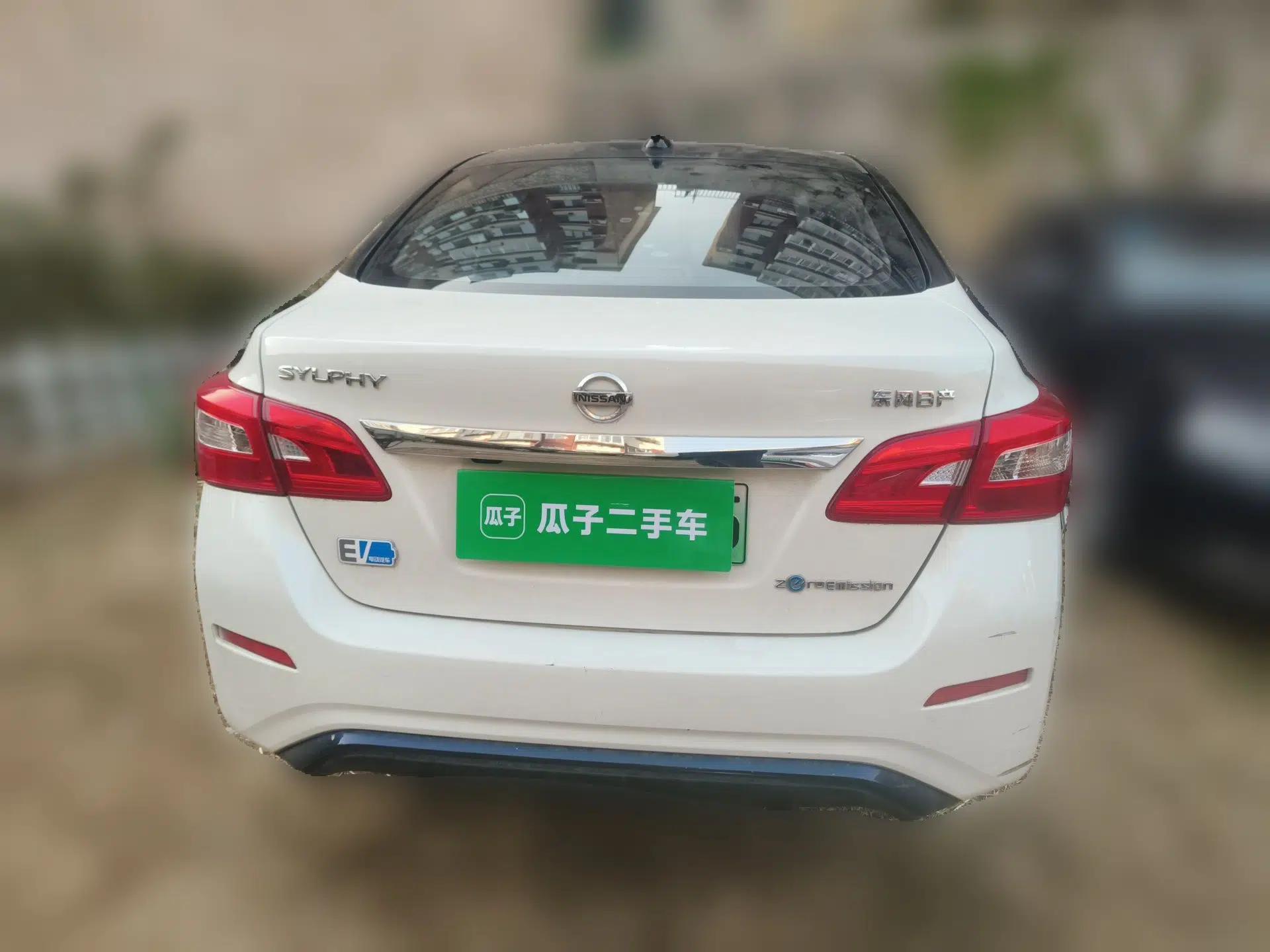 Nissan Sylphy EV 2018 ZhiZun Edition — миниатюра 5