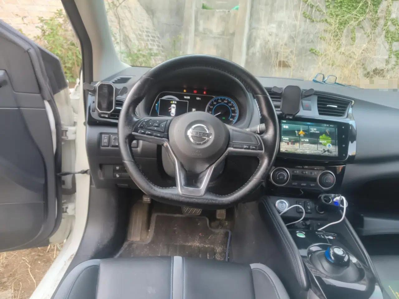 Nissan Sylphy EV 2018 ZhiZun Edition — миниатюра 9