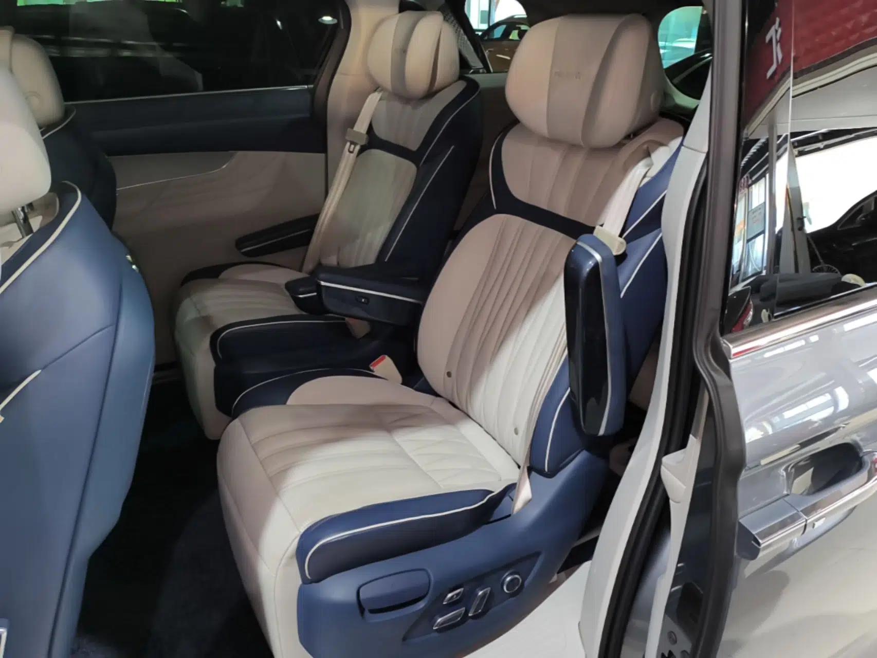Roewe iMAX8 2022 400TGI Prestige Edition — миниатюра 19