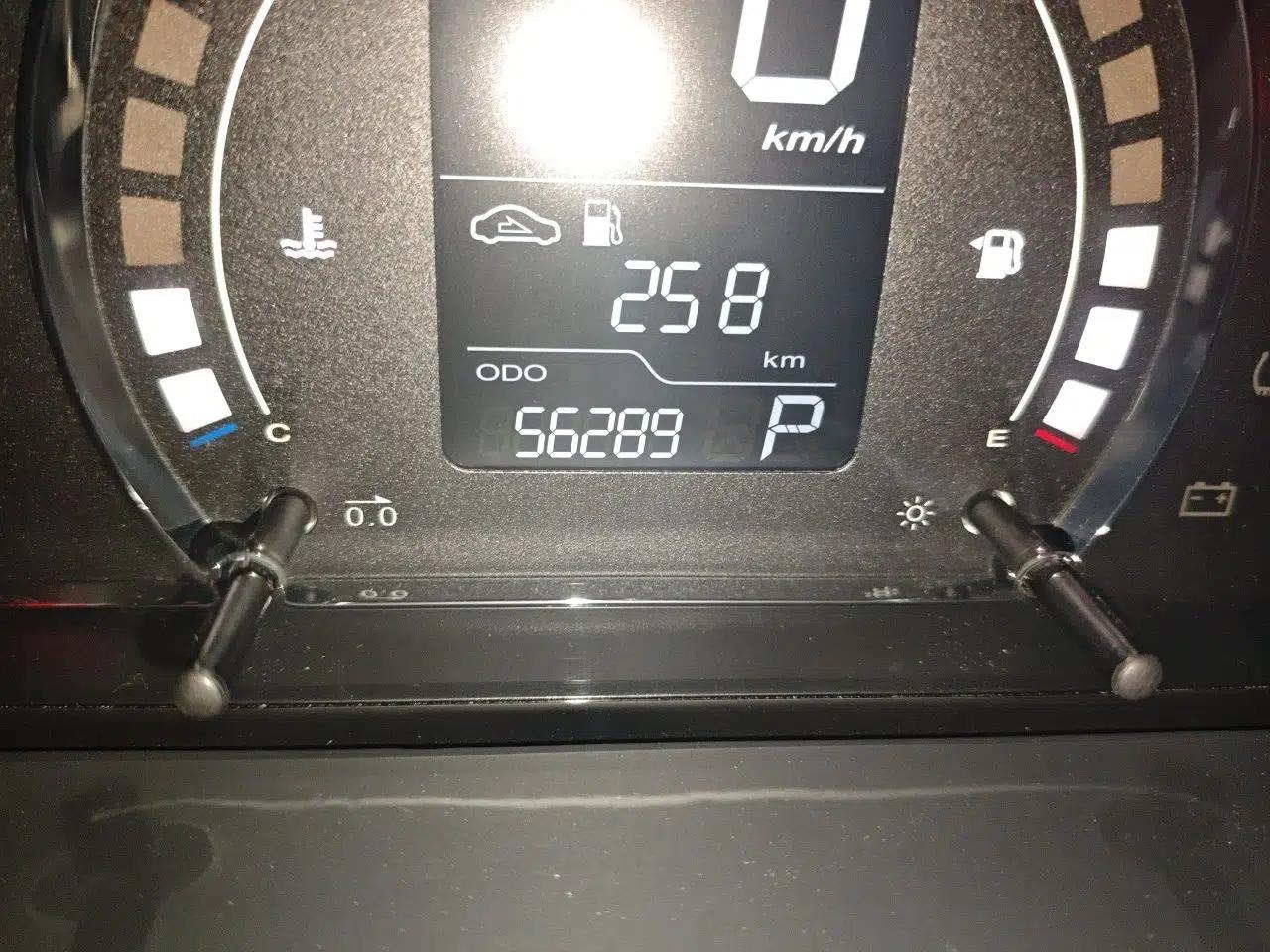 Roewe 350 2014 1.5L Automatic Xunyue Version — миниатюра 13