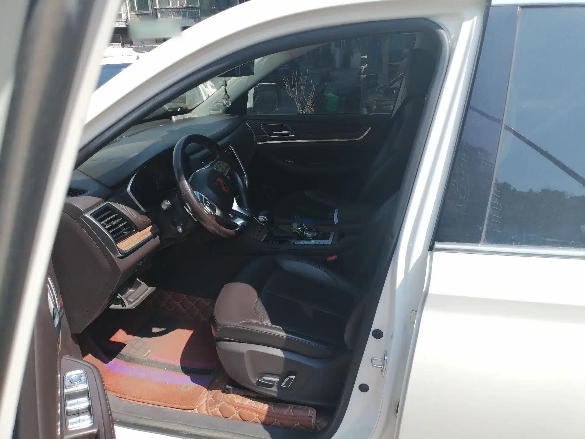 Roewe RX8 2019 30T Smart Connectivity Four-Wheel Drive Supreme Flagship Edition — миниатюра 16