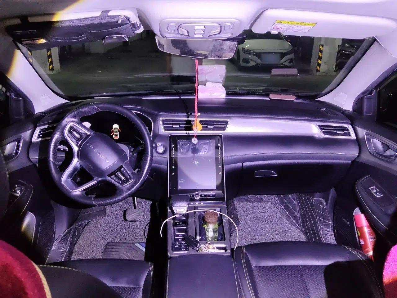 Roewe RX5 New Energy 2021 ePLUS National Trend Ronglin Flagship Edition — миниатюра 10