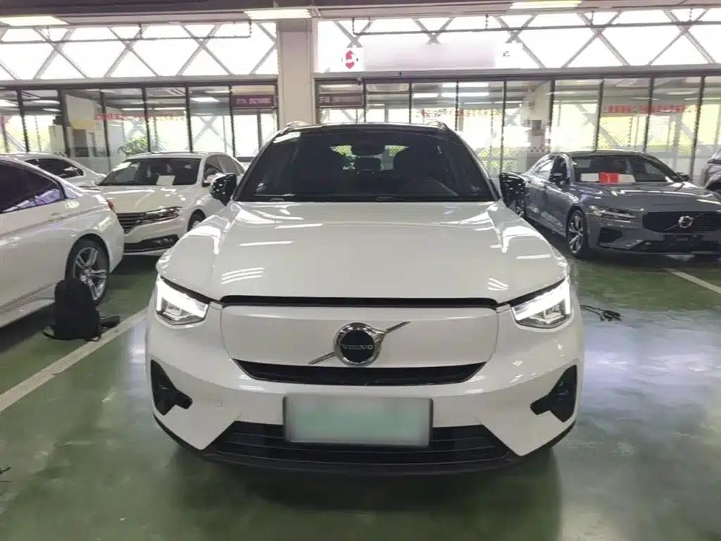 Volvo XC40 PHEV 2023 Long Range Edition — миниатюра 3