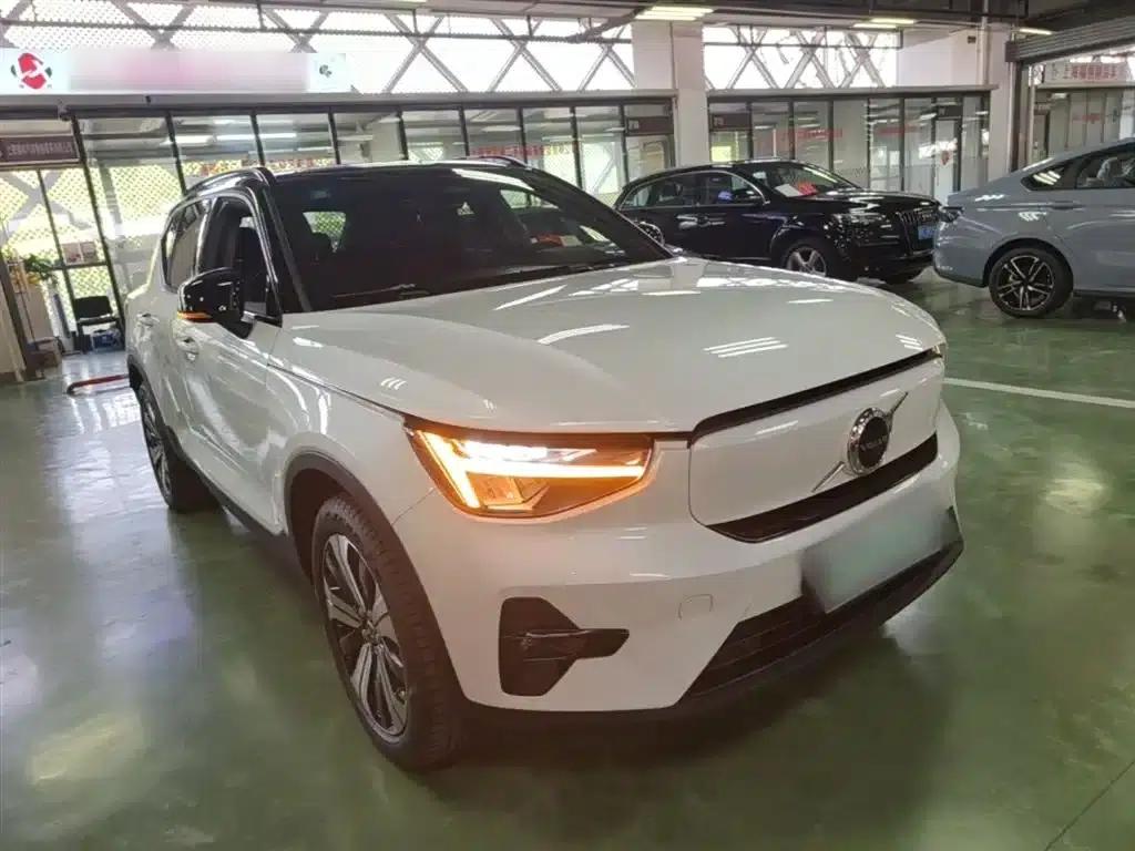 Volvo XC40 PHEV 2023 Long Range Edition — миниатюра 4