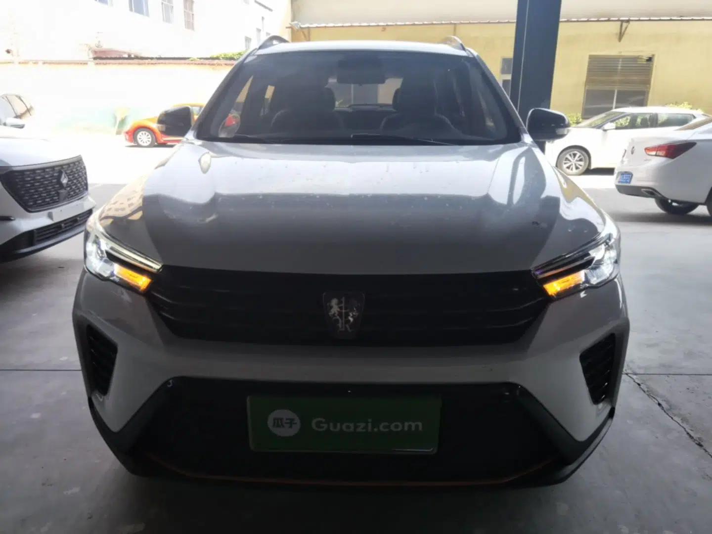 Roewe RX3 2021 PRO 1.6L CVT Elite Model — миниатюра 2