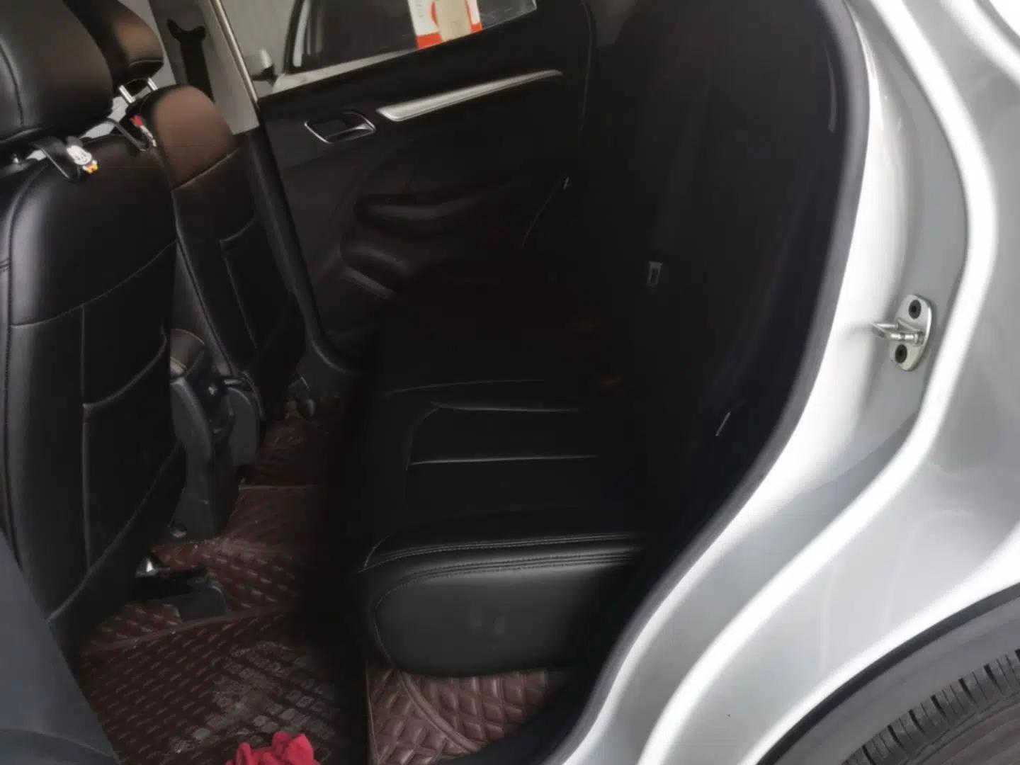Roewe RX3 2021 PRO 1.6L CVT Elite Model — миниатюра 20