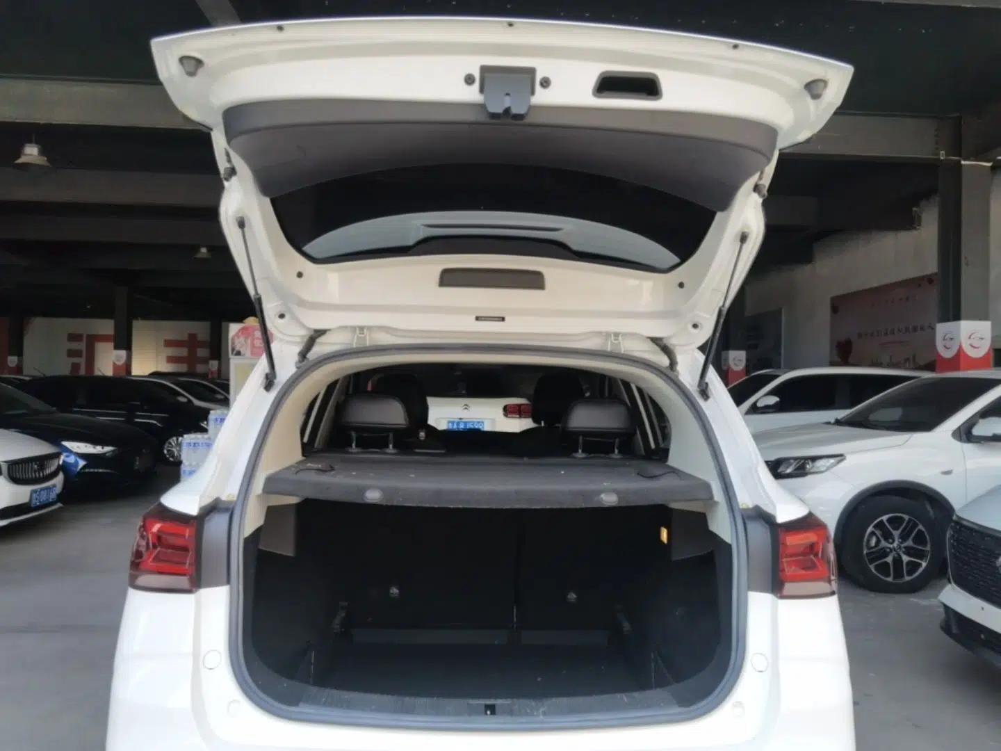 Roewe RX3 2021 PRO 1.6L CVT Elite Model — миниатюра 22