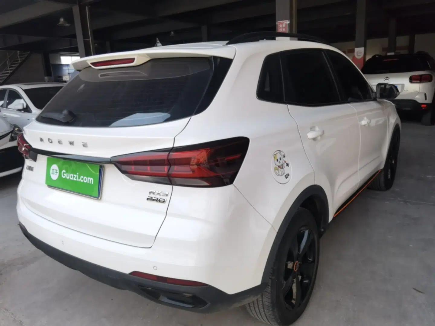 Roewe RX3 2021 PRO 1.6L CVT Elite Model — миниатюра 6