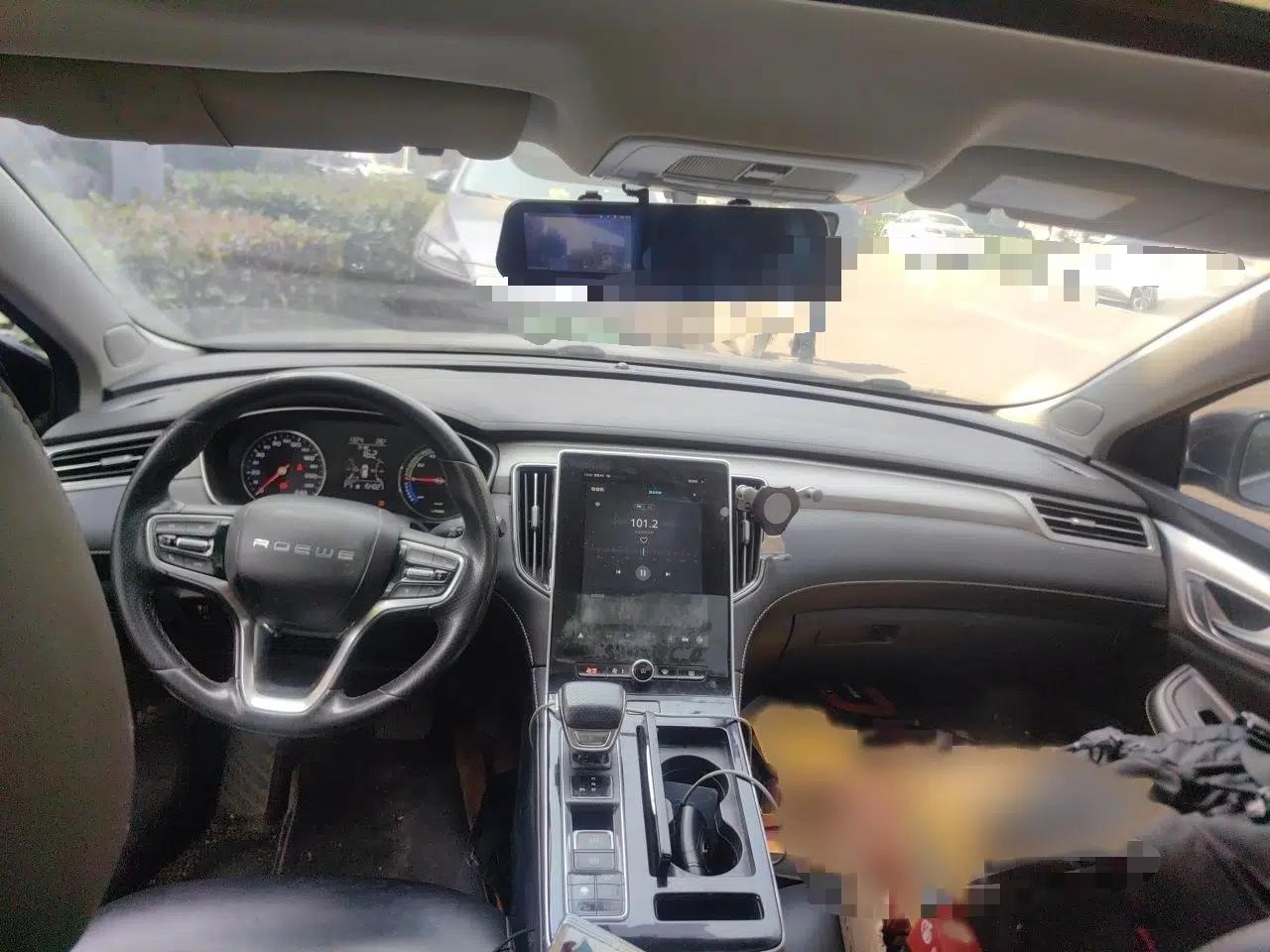 Roewe i6 MAX New Energy 2020 1.5T PHEV Sporty Cool Edition — миниатюра 18