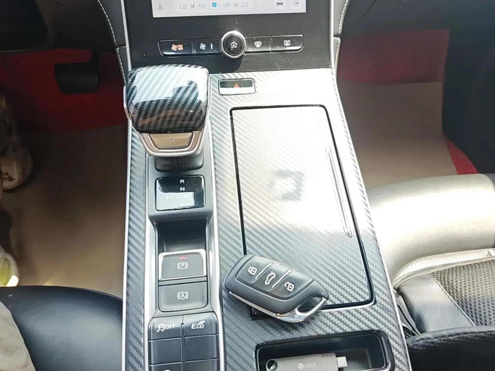 Roewe i6 MAX 2020 300TGI Automatic Supreme Edition with Cool Sunroof and Advanced Driving Features — миниатюра 17