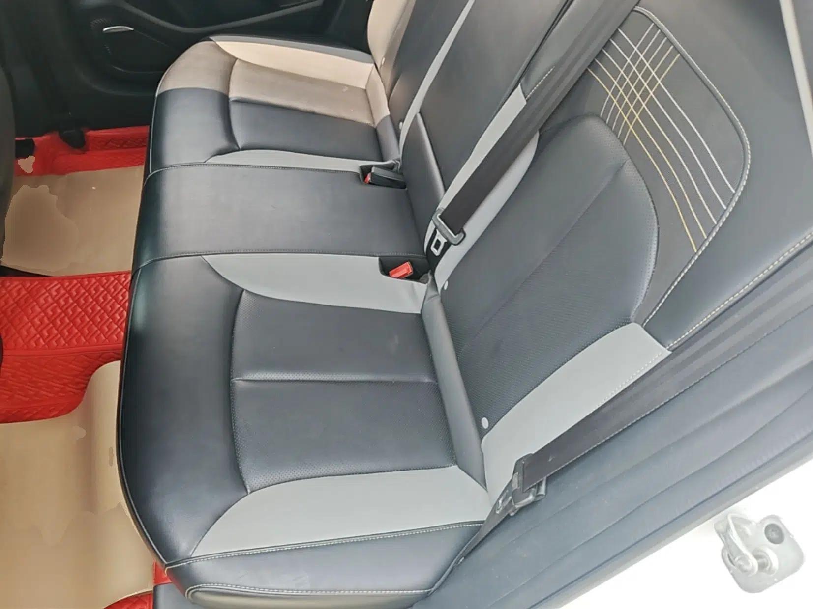 Roewe i6 MAX 2020 300TGI Automatic Supreme Edition with Cool Sunroof and Advanced Driving Features — миниатюра 20